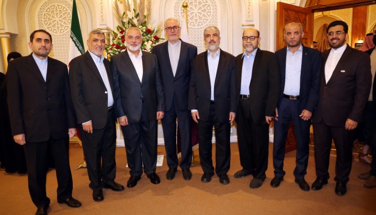 قيادة مافيا حماس مع مسؤوليين ايرانيين